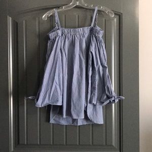 Seven Sisters off the shoulder shirt